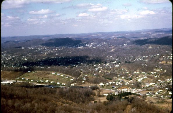 s1_005_WVFromVAWVBorderNearBluefield