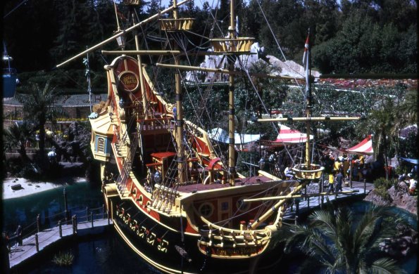 s2_005_FantasyLandFromAerialRideDisneyland