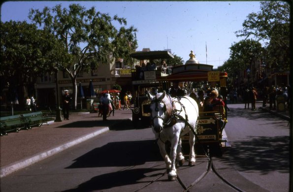 s2_019_MainStreetDisneyland