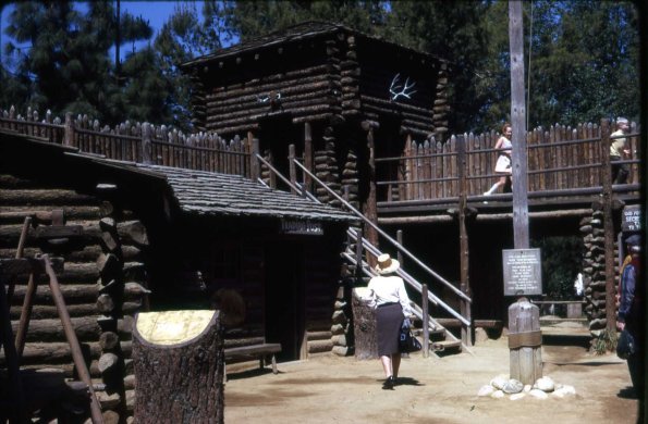 s2_022_FortWildernessOnTomSawyerIslandDisneyland