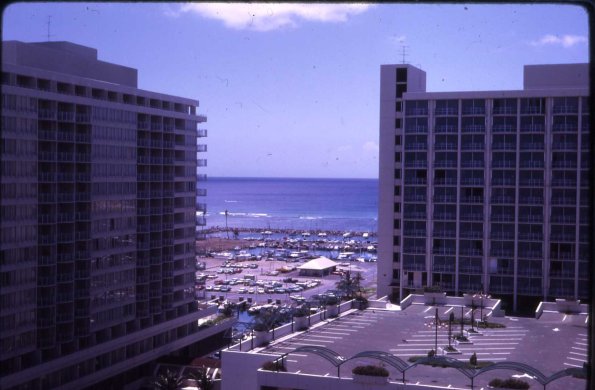 s3_002_PartOfIlikaiHotelWithOceanInBackFromMyApt